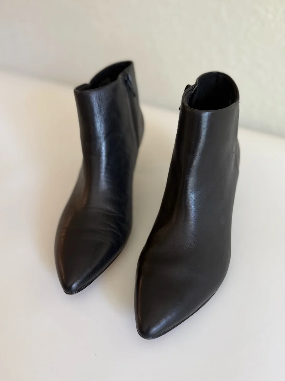 Clarks Linvale Sea Black Leather Ankle Booties